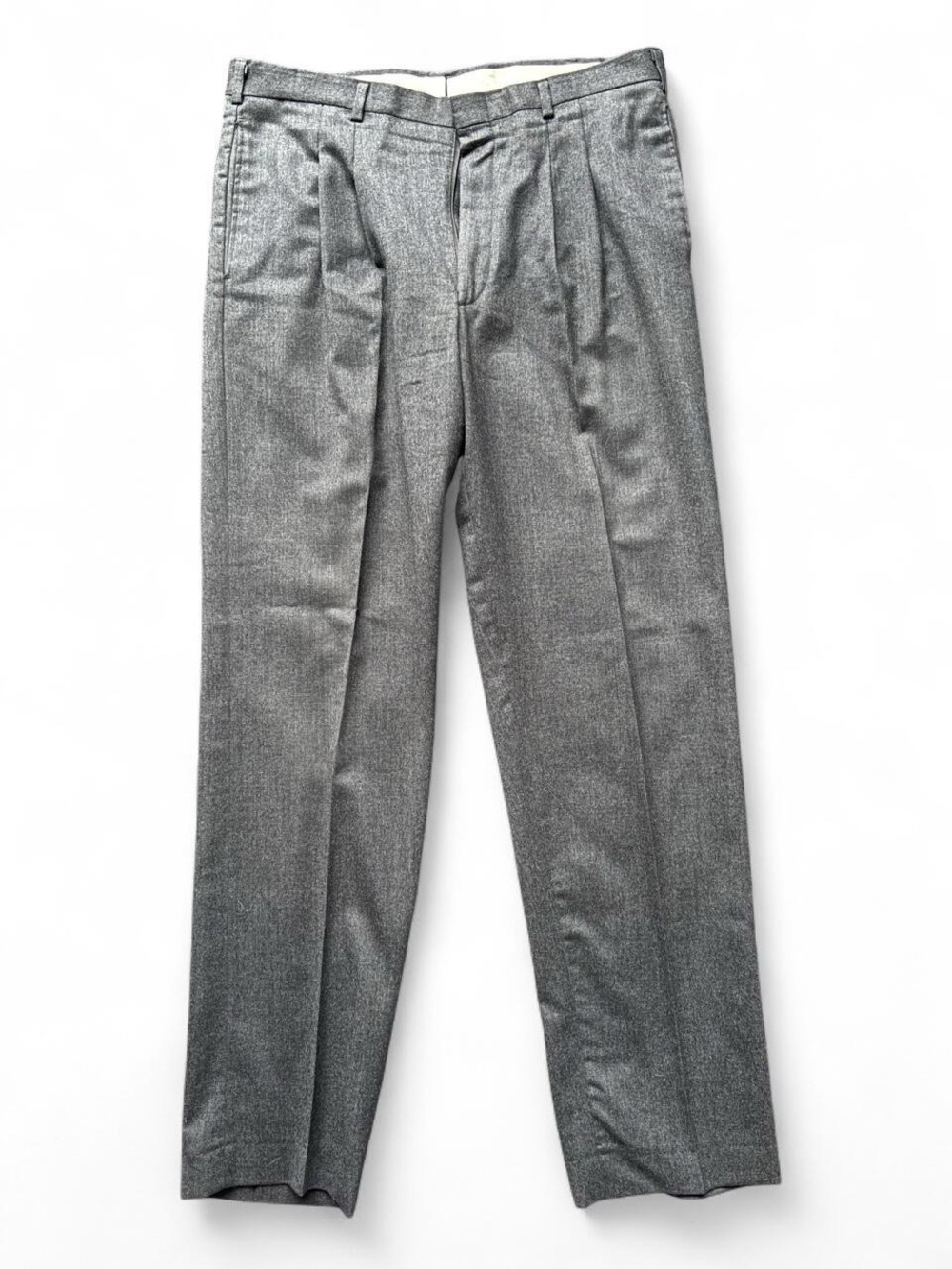 ✨ Vintage Gray wool
dress pants with subtle textured weave✨